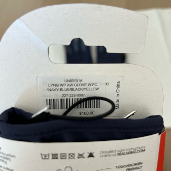 Sealskinz Waterproof All Weather Glove - Picture 3 of 6